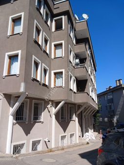 Köşe Cepheli Bakımlı Satılık Daire