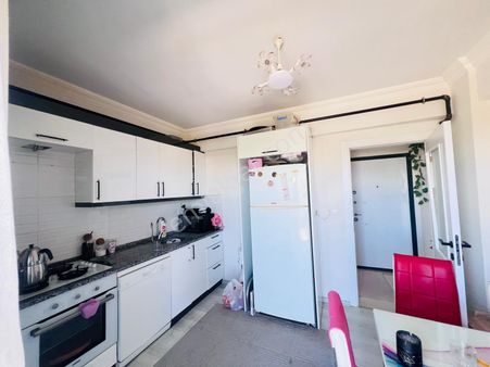 🏡 Atatürk Mahallesi 🏡 ✅2+1 90 M2 3 Katlının 3 Katı ❇️ Kapalı Mutfak