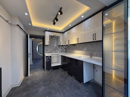 Keçiören Etlik'te Mega Lüx Yapılı Ara Katta 3+1