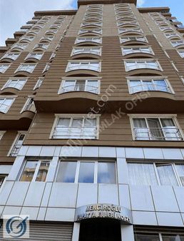 Otoparklı Sitede Satılık 2+1 8 Kat