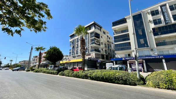 Didim Cumhuriyet Caddesi Üzerinde Satılık Asansörlü 3+1 Geniş Daire