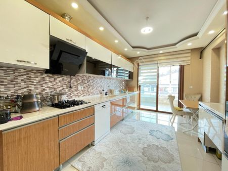 Keçiören Esertepe'de Site İçerisinde Teras Balkonlu 5+1