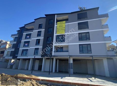 Topçular Mah. Deniz Manzaralı Sıfır 1+1 Daireler