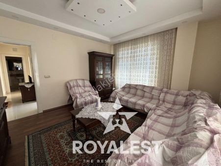Royalest'ten Bakımlı Eşyalı Satılık 2+1 Daire