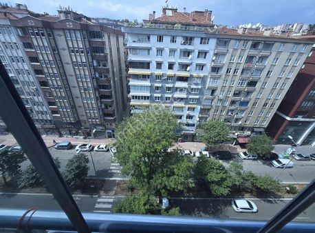 Erlife'den 100.yıl Bulvarına Cephe 3+1 Satılık Daire...