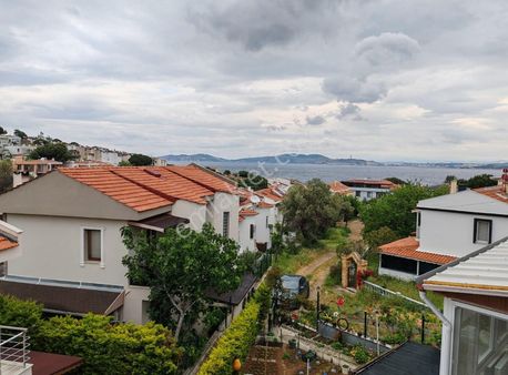 Canyurt Gayrimenkulden Yeni Foça Da Satılık Villa