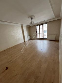 Grv Emlaktan 75. Yıl Mahallesinde Satılık 2.kat 95 M2 2+1 Daire