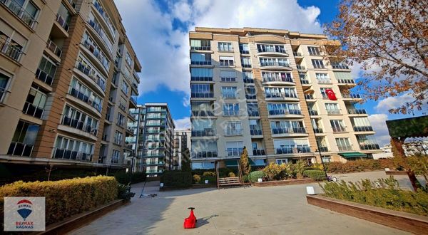 Taşdelen Corner Town Sitesinde 2+1 Satılık Daire