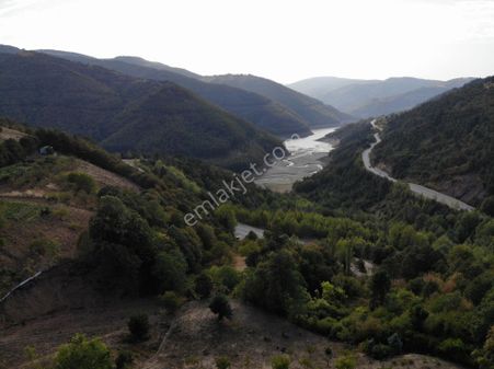 Tuzaklı Mh Satılık 320 M2 Tarla Zemin Düz Yolu Suyu Var