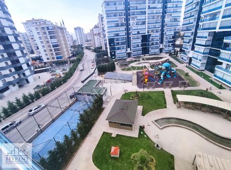 Beykent Gayrimenkul'den Beyaz Kuleler'de Arakat Lüks 3+1 Daire