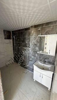 Havuzlu Lüx Sitede Ara Kat Önü Açık 2+1 Daire Takas Olur