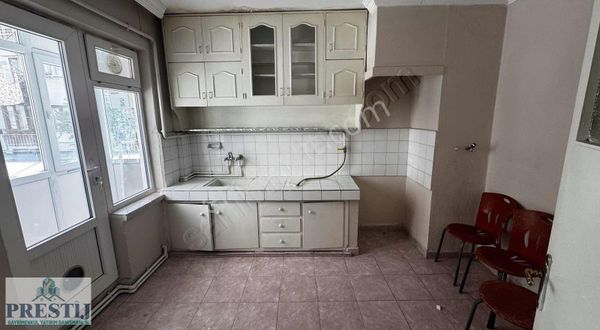 Şehir Merkezinde Ambaryolu Caddesinde Arakat Güney Cepheli