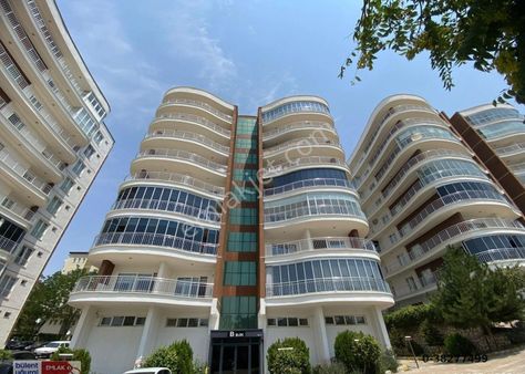 15 Temmuz Mah. 'de Hill Yapıda Kiralık 4+1