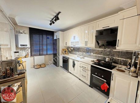 Atlas'tan Köşebaşı Önüaçık E.banyo Kiler Genişbalkon Asansör