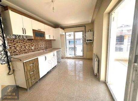 Altıntaş'tan 29 Ekim Mh Melih Gökçek Bulvarı Arkası 3+1 Satılık