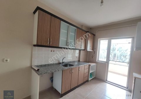 Edirne Merkez Kurtuluş Mahallesi Eski Toki Aydınlık Geniş Ferah Boş Masrafsız Satılık 3+1 Daire