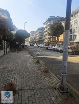 Sultan Murat Caddesinde Bahçe Katı 2+1 .