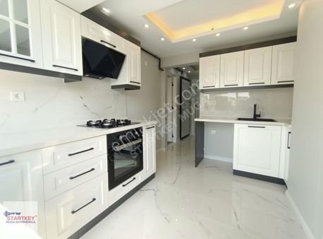 Karşıyaka Bahriye Üçok Bulvar Arkası Satılık 3+1 Asansör Otopark