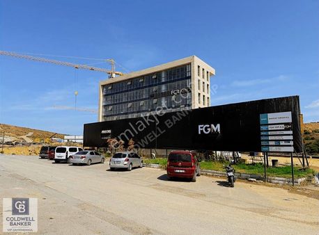 Fgm Ramada'da Yüksek Değerli Ofis | Havalimanına (2 Dakika)
