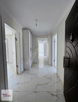 Turgutlu Acarlar Mah Sıfır Tadilatlı Atatürk Bulvarı Cepheli 3+1