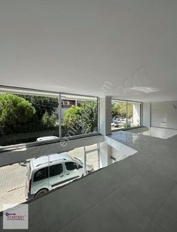 Turgutlu Yedieylül Mah Satılık 600 M2 Batarlı Merkezi Dükkan