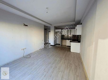 Tömük Violetta Sitesinde Geniş Peyzajlı Aqualı 1+1 Satılık Daire