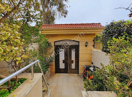 Ahmet Ayar Gayrimenkul'den Deniz Manzaralı Kiralık 3+1 Dubleks D