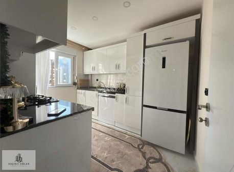 Konyaaltı Sarısuda 2+1 Ayrı Mutfak,kombili,ebeveyn Banyolu