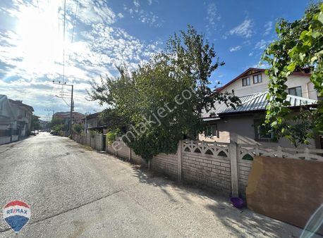 Remax Mavi'den Tepekum'da Satılık 169 M2 Arsa