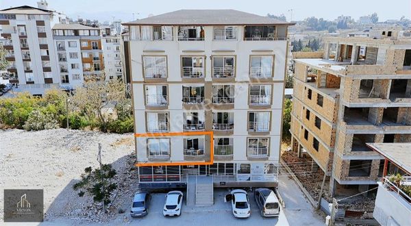 Çekmecede Merkezi Konumda 3+1 Doğalgazlı Ara Kat Daire