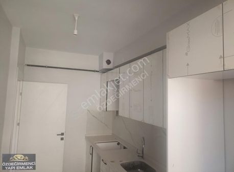 Özdeğirmenci Yapı Emlaktan Satılık 2+0 Lar