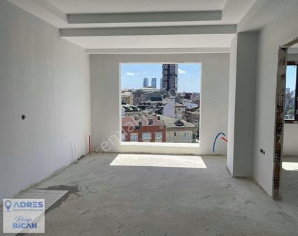 Çeliktepe 0 Yapı Geniş Ferah Manzaralı Satılık 1+1 Daire