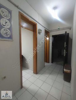 İstanbul Caddesinde 1+1 Arakat Kiralık Ofis