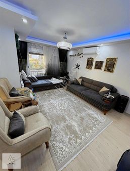 Sultan Konaklarında 3+1 İçi Full Yapılı Havuzlu Site İçi Daire