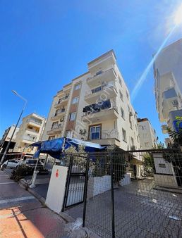 Tüzün'den Aydınlıkevler'de 2+1 Satılık Daire