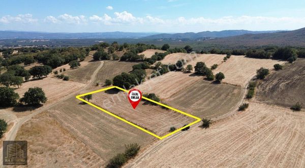 Çanakkale Biga Kozçeşme'de Kaçırılmayacak Fırsat: 2300 M² Tarla