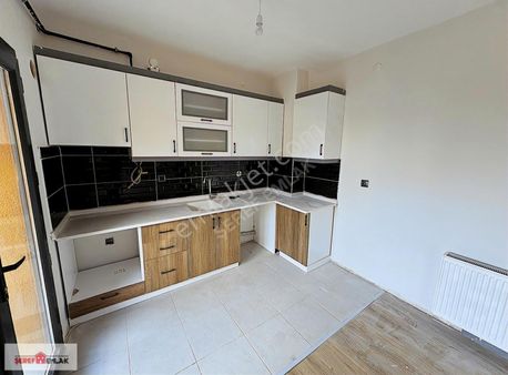 Şeref Emlak Toki 7/a 7.kat Balkonlu 1+1 Vialand Cephe