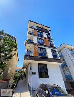 Agt'den Esenkent Mah. Boş Sıfır Ara Kat 82m2 Satılık Konut
