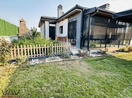 Yaylapınar Da Satılık Özenle Yapılmış Villa