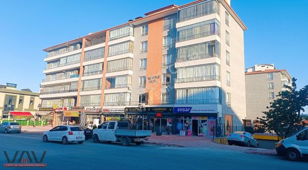 Karatay Hacıveyiszade Mahallesi Satılık 3+1 Cadde Cepheli Daire