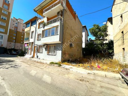 Yeşilova'da Lüks Sitelerin Arasında Satılık İmarlı Fırsat Arsa