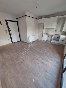 Ck'dan Minibüs Yoluna Yürüme Mesafesinde