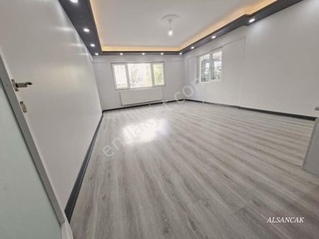 Elvan Mahallesinde Sitede 3+1 Satılık Daire İçi Lüks Yapılı