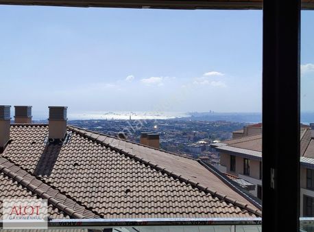 Boğaz Ve Adalar Manzaralı Kiralık 3+1 Daire