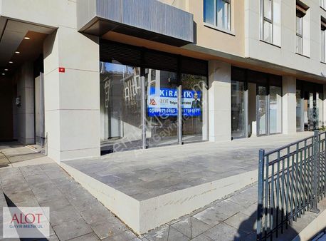 Mehmet Akif Ersoy Caddesi Üzeri Kiralık Dükkan 280m²