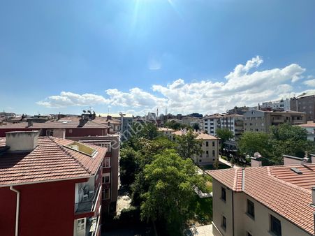 Mithatpaşa Cad. Yakını 2+2 Çift Girişli Sıfır Dublex!!