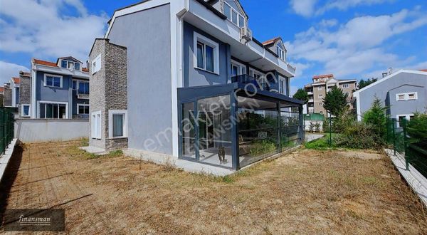 Finansman'dan..lüx..trıplex..geniş Bahçeli..kışbahçeli..4+1
