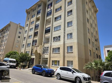 Buca Toki Konutlarında 3+1 Giriş Katı Doğalgazlı Kiralık Daire