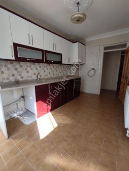 Hürriyet Mah Kiralık Ara Kat Köşe Daire (emin'den)