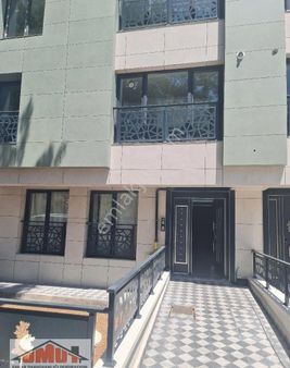 Cadde Üstünde Yeni Bina 2+1 Dublex